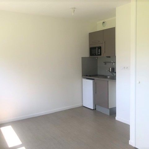 Location Appartement 1 pièce 21m² - Photo 1