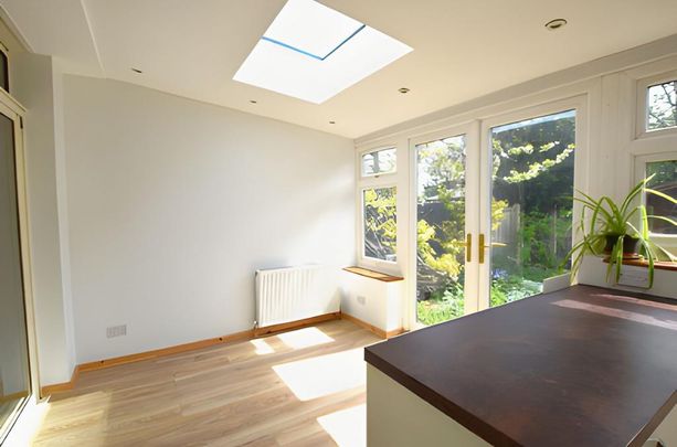 3 bedroom terraced house to rent - Photo 1