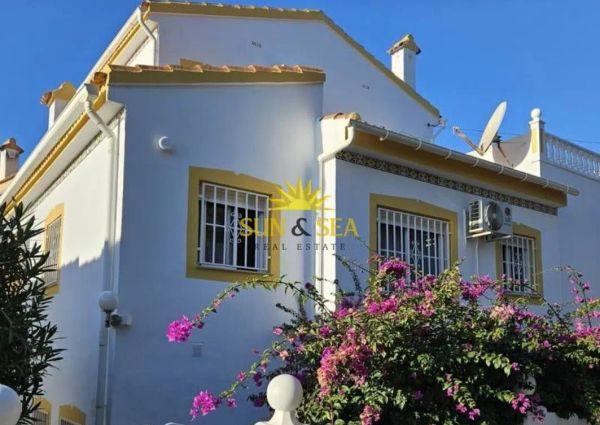 Alquiler de casa o chalet independiente en Algorfa