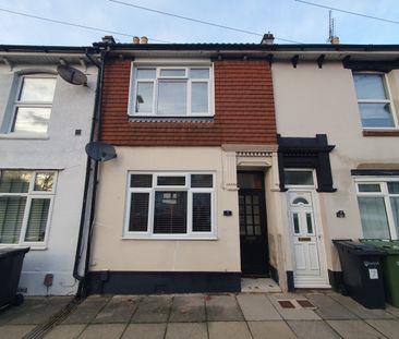 Bevis Road, Portsmouth, PO2 - Photo 1