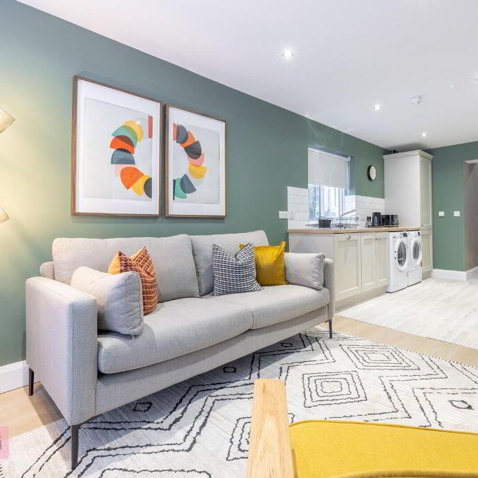 Room 3, 90 Hill Street, Lurgan, BT66 6BQ - Photo 1