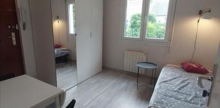 STUDIO MEUBLE CENTRE VILLE DINAN - Photo 2