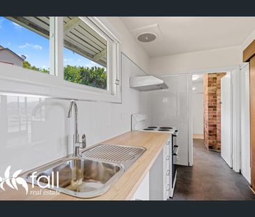 Light-Filled Living With Water Views - Photo 6