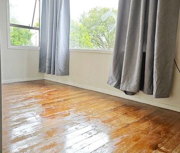 Charming 2BR Home with Great Amenities! - Photo 4