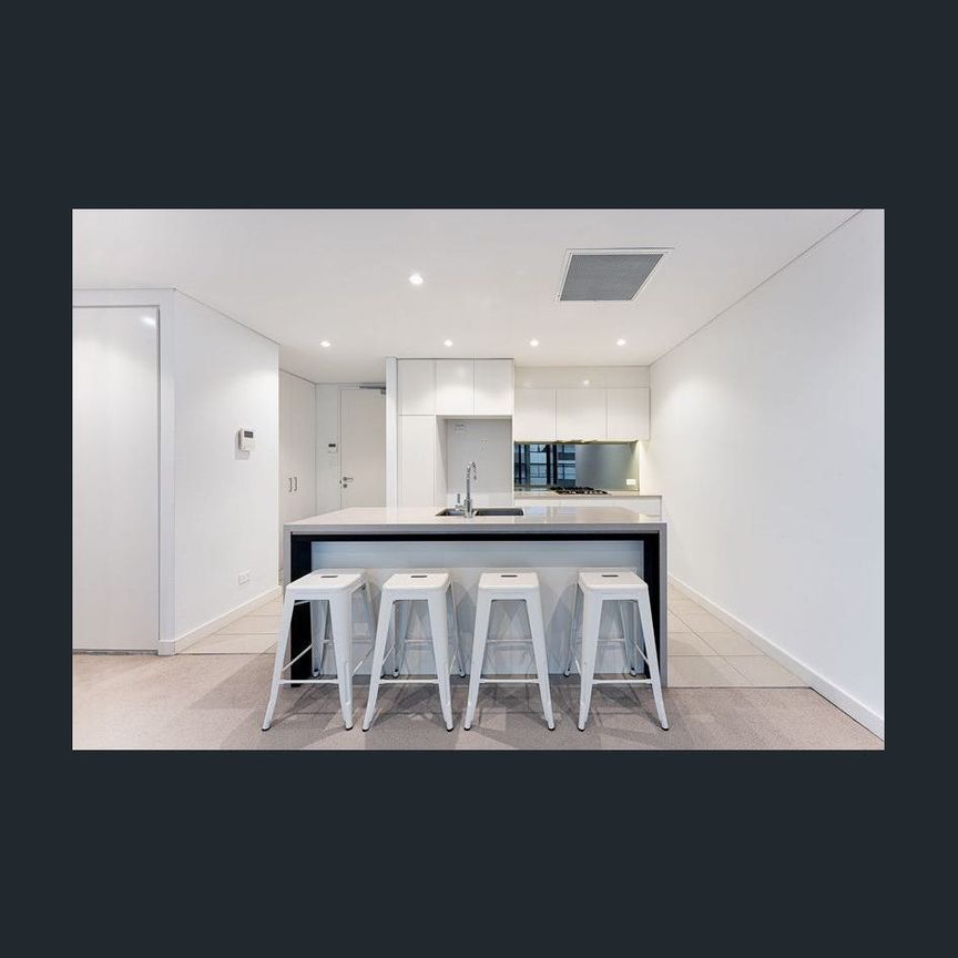 3 min to the water front - Photo 1