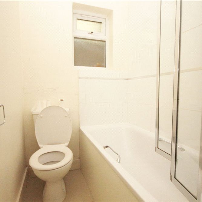 Goodwin Road, London, W12 9JN - Photo 1