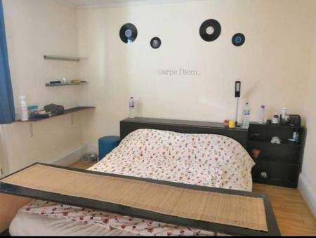 3 bedroom maisonette to rent - Photo 2