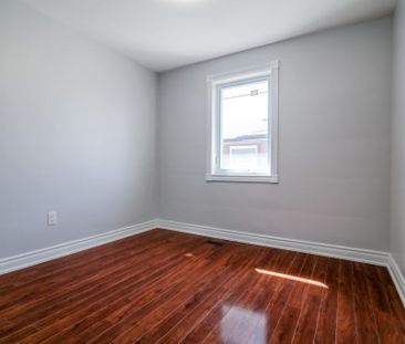 For Lease - 90 Mountland Drive Unit# Main, Toronto, Ontario - Photo 3