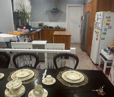 Castle Hill - Photo 2