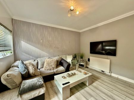 Alhambra Road, Southsea - Photo 3