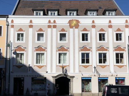 Zentral gelegene, gemütliche 2- Zimmer-Wohnung mit möblierter Küche in Lambach - Foto 3