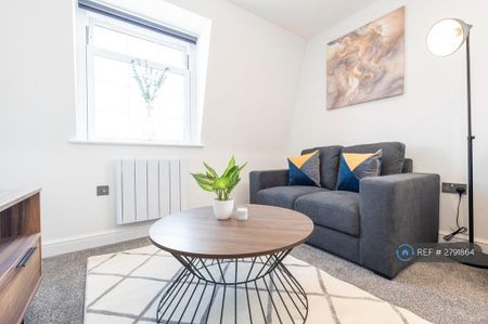 1 bedroom flat to rent - Photo 2