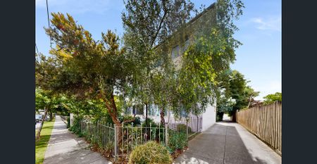 Private and Secure Apartment - Photo 4