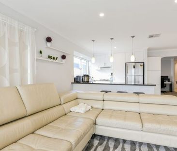 Modern 3 bedroom spacious family home - Photo 2