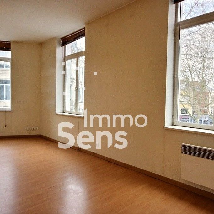 Location appartement - Lille République / Saint Michel - Photo 1