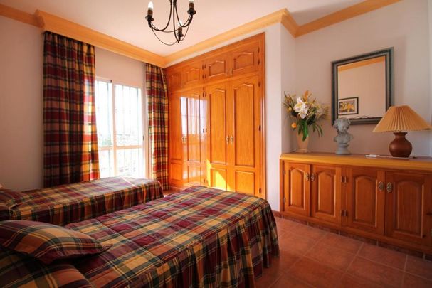 Detached House | Nerja | €1.800/Month - Photo 1
