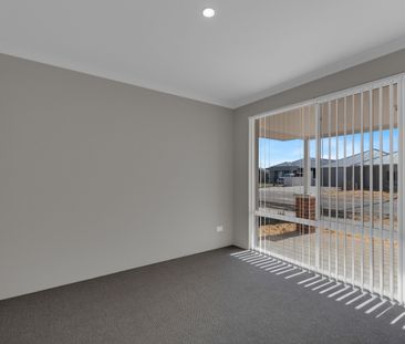 Three Bedroom Home in South Yunderup - Photo 4