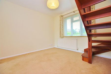 4 bedroom bungalow to rent - Photo 4