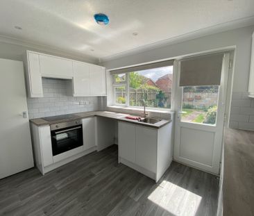4, Holmlea Close - Photo 2