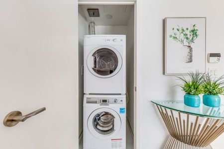 For Lease - 11 Wellesley Street Unit# 405, Toronto, Ontario - Photo 5