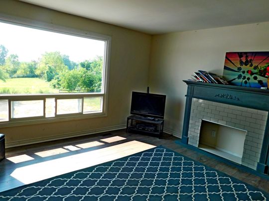 For Lease - 269 Rock Chapel Road, Hamilton, Ontario - Photo 1