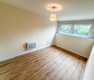 5c Ferndale House, Dunmurry, Belfast, BT17 9DB - Photo 1