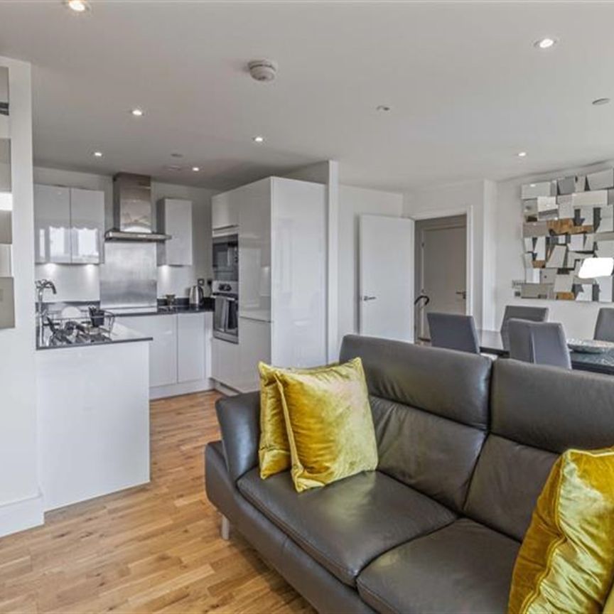 Flat to Rent: 103, Cityview Point, Tower Hamlets, E14 - Photo 2