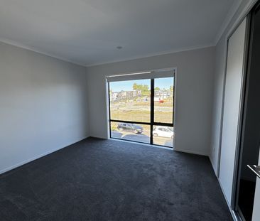 Modern Living in a Prime Location – 2-Bedroom Townhouse - Photo 4