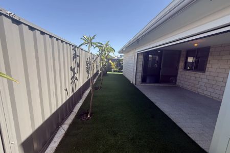 Exceptional Family Living at 9 Lockhart Street, Coodanup - Photo 4