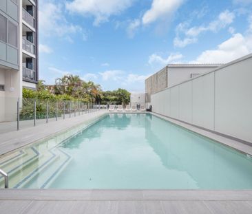 Modern 1 bedroom, 1 bathroom - Photo 2