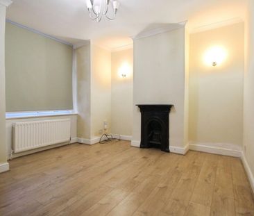 2 bedroom House To Let - Photo 1