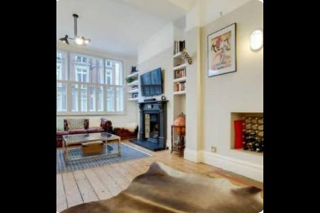 2 Bed Flat, University Mansions, SW15 - Photo 2