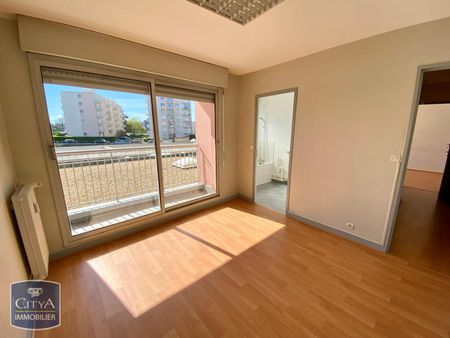 Location Appartement 2 pièces 43m² JOUE LES TOURS 37300 - Photo 3