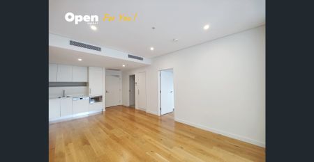 Stunning One Bedroom Apartment For Lease - Photo 2