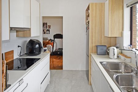 3/51-54 The Grand Parade, Brighton-Le-Sands NSW 2216 - Apartment For Rent | Domain - Photo 5