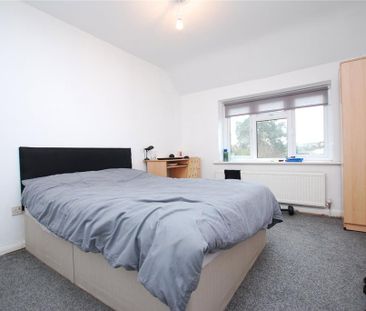 4 bedroom semi-detached house to rent - Photo 6