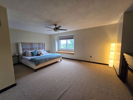 For Lease - 5156 Oakley Drive, Burlington, Ontario - Photo 4