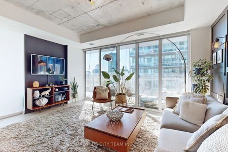 Riverside Square Lofts 15-45 , #807 - Photo 4