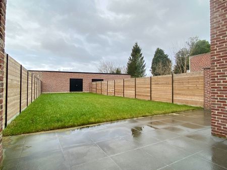 Nieuwbouwwoning met 3 slaapkamers, dubbele garage en zuidgerichte tuin in Heule - Photo 3