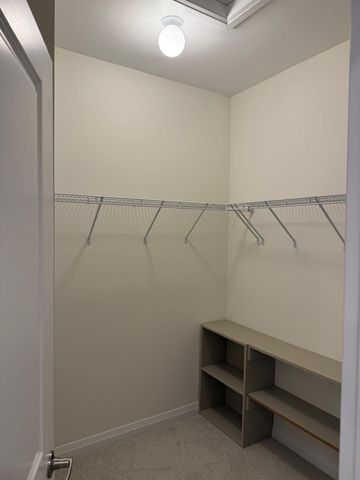 For Lease - 2 Kahshe Lane, Richmond Hill, Ontario - Photo 4