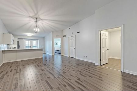 For Lease - 4013 Kilmer Drive Unit# 407, Burlington, Ontario - Photo 2