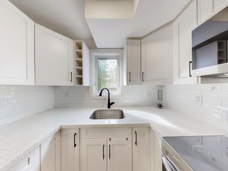 For Lease - 195 Owen Street Unit# F, Barrie, Ontario - Photo 3