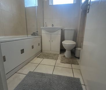 Room in a Shared House, Brownswell Road, N2 - Photo 5