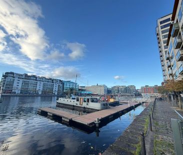 The locks, Charlotte Quay Dock, Ringsend, Dublin 4 - Photo 6