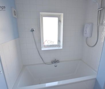 3 bedroom semi-detached house to rent - Photo 6