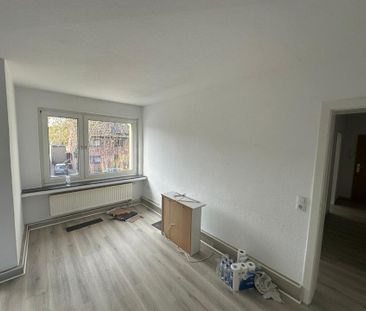 Tolle Wohnung: 1OG, 2 Zimmer Balkon Keller Stellplatz in Walsum - Photo 1