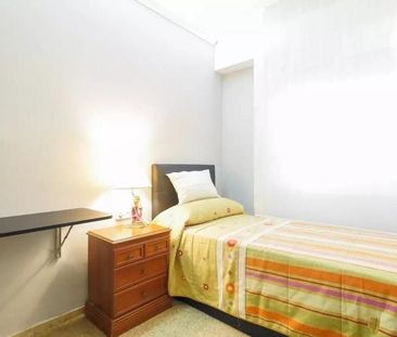 Carrer de Lepant, Barcelona, Catalonia 08025 - Photo 4