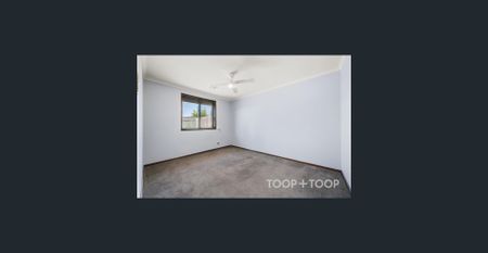 Modern Family Oasis - Photo 4