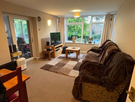 Room in a Shared House, The Hornbeams, BS16 - Photo 2