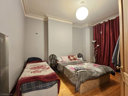 2 Bed Maisonette, Heysham Road, N15 - Photo 2